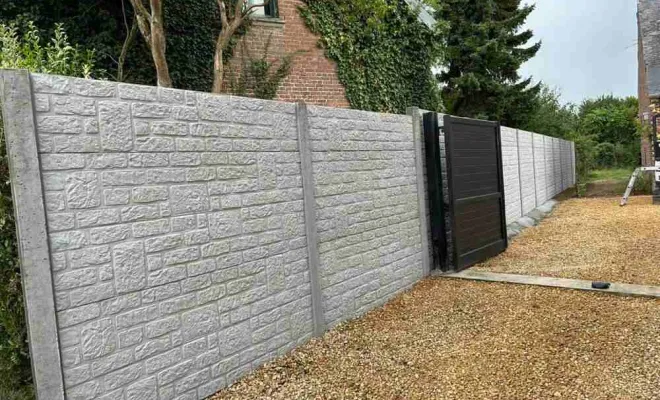 Pose d’une clôture béton décorative d'une allée de maison à Saint-Quentin, Saint-Quentin, Avenir Vert